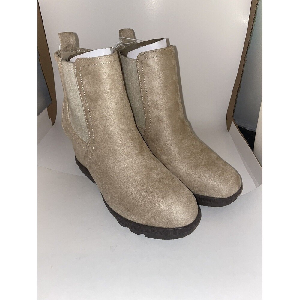 Wedge Tan Booties Women’s Size 10 NIB